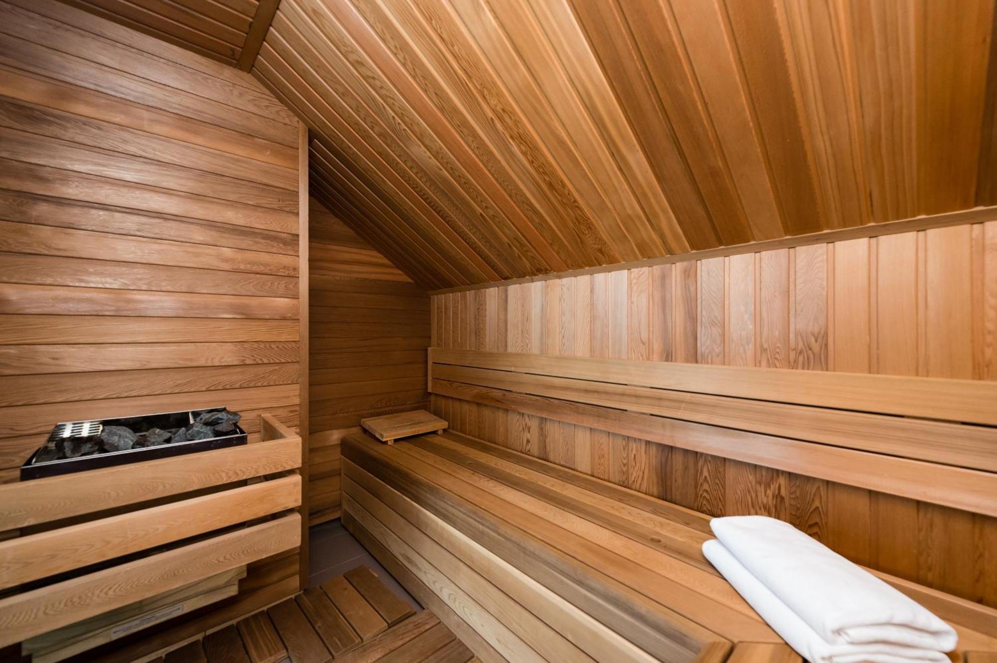 Presidential Penthouse, 303m2, Jacuzzi On Terrace, Sauna, 6bdrm, 4bthrm, Ac, Lift Lejlighed Prag