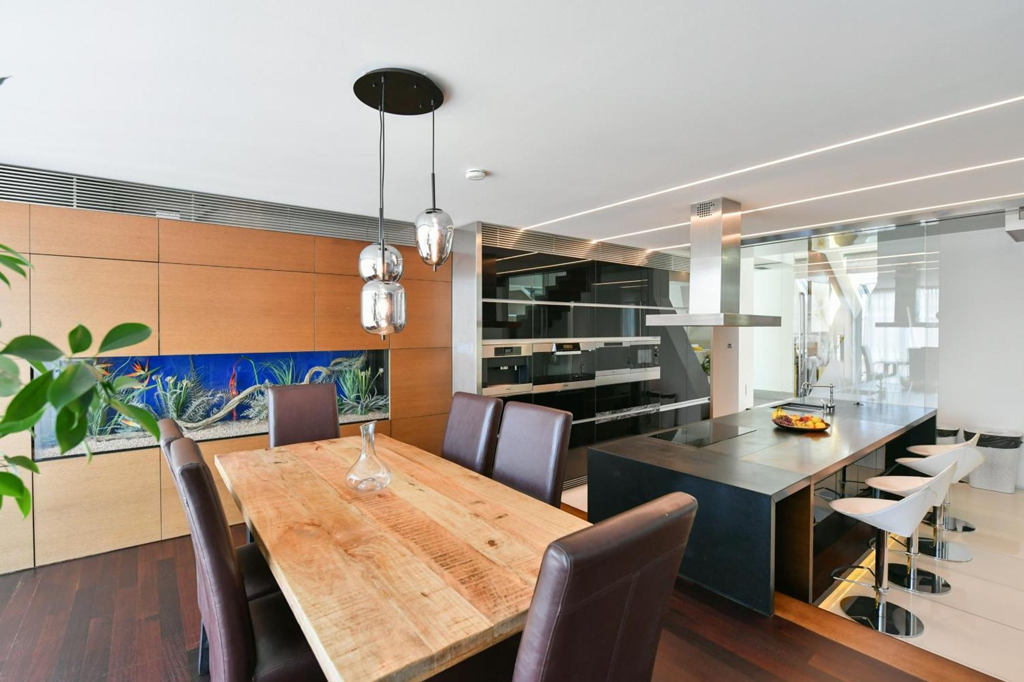 Presidential Penthouse, 303m2, Jacuzzi On Terrace, Sauna, 6bdrm, 4bthrm, Ac, Lift Lejlighed *