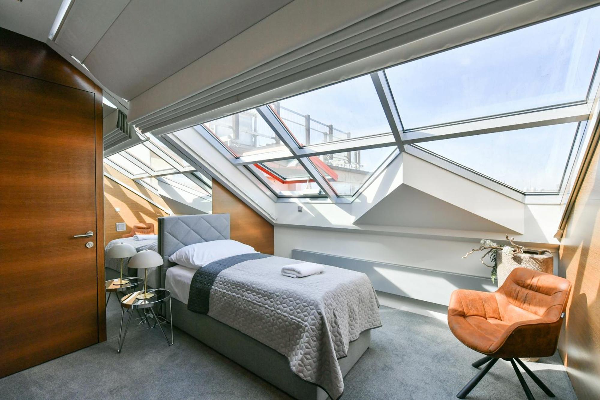 Presidential Penthouse, 303m2, Jacuzzi On Terrace, Sauna, 6bdrm, 4bthrm, Ac, Lift Lejlighed *