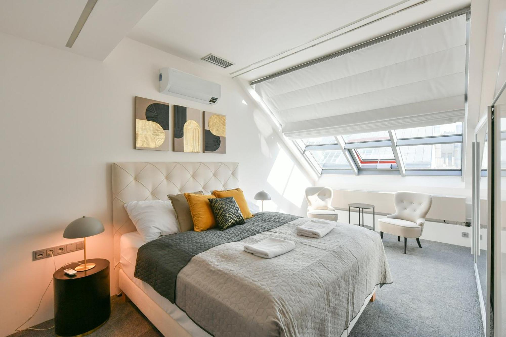 Presidential Penthouse, 303m2, Jacuzzi On Terrace, Sauna, 6bdrm, 4bthrm, Ac, Lift Lejlighed *